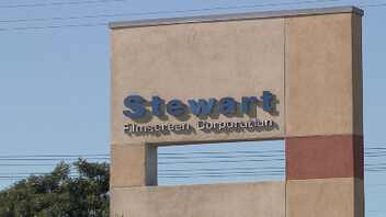 Stewart FilmScreen : visite de l'usine à Torrence, Californie