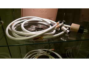 Illustration de l'article Actinote : câbles avec prises en bois