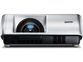 Illustration de l'article Sanyo PLC-W2500 : projecteur LCD à très courte focale