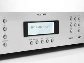 Illustration de l'article Rotel RT-12 : tuner numérique avec entrée phono, Wifi, UPnP, USB...
